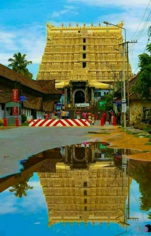 Devasthanam Lodge Thiruvananthapuram Dış mekan fotoğraf