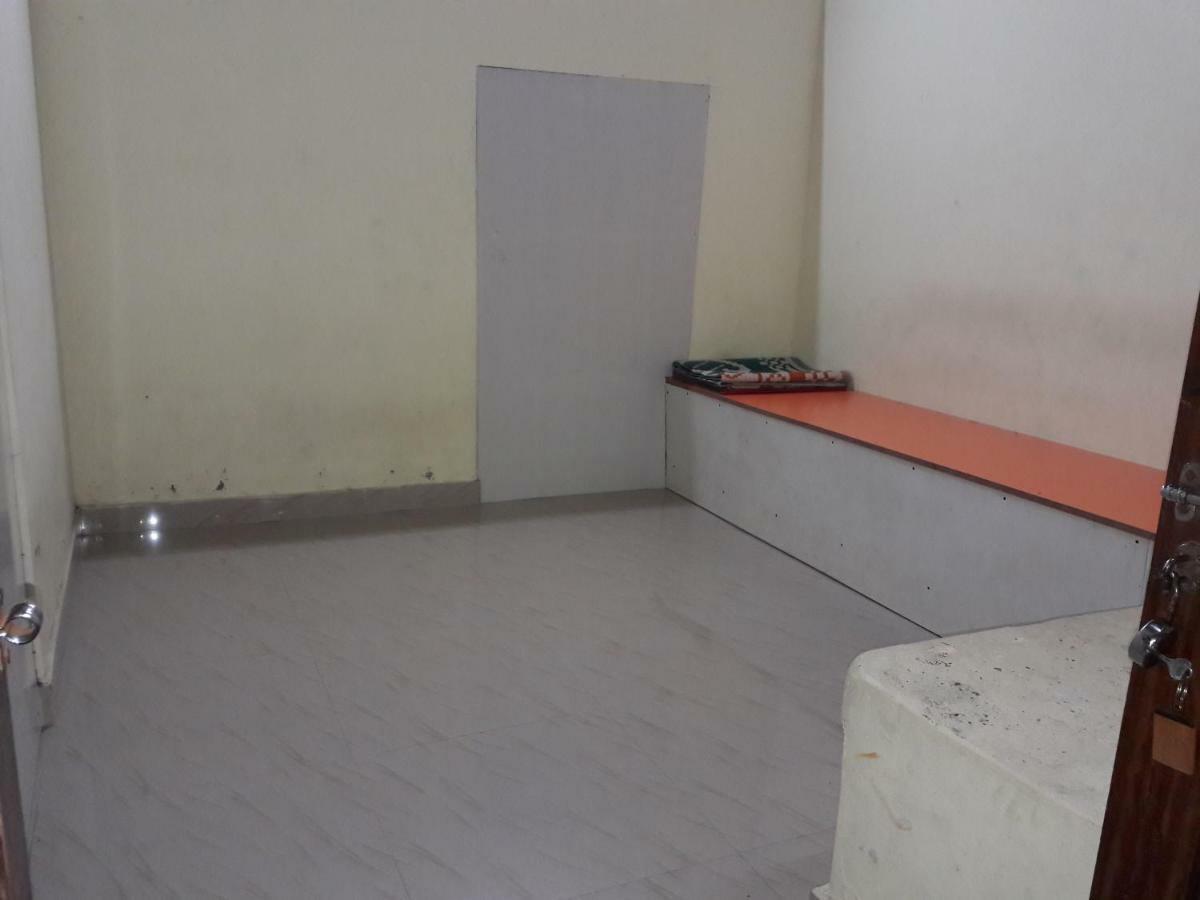 Devasthanam Lodge Thiruvananthapuram Dış mekan fotoğraf