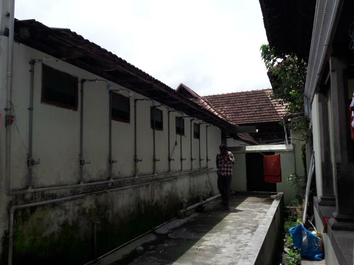Devasthanam Lodge Thiruvananthapuram Dış mekan fotoğraf